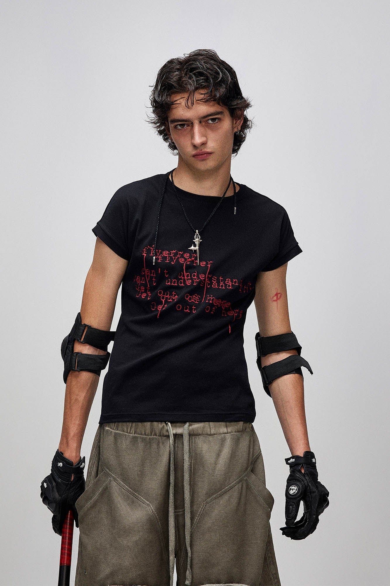 FLYERRER Distorted Lettering Graphic T-Shirt