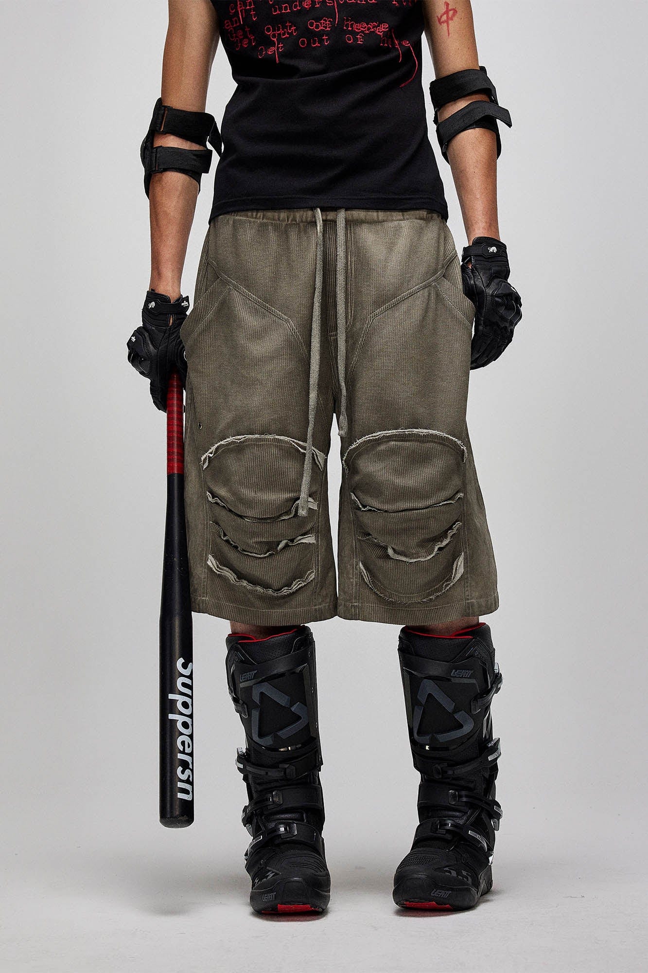FLYERRER Dirty Fit Layered Frayed Knee Shorts