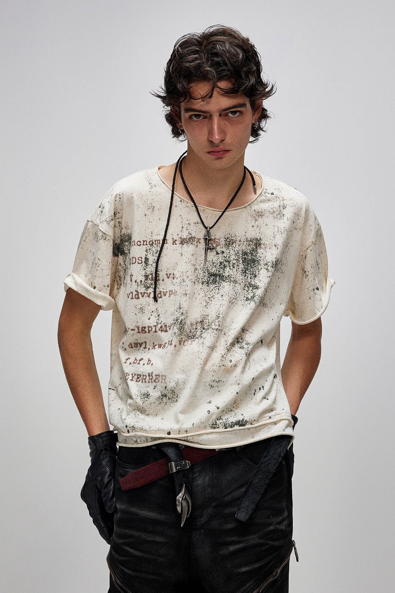 FLYERRER Grunge Brush-Stained Raw Hem T-Shirt