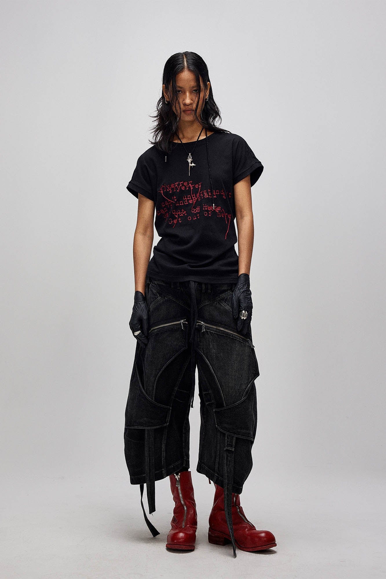 FLYERRER Distorted Lettering Graphic T-Shirt