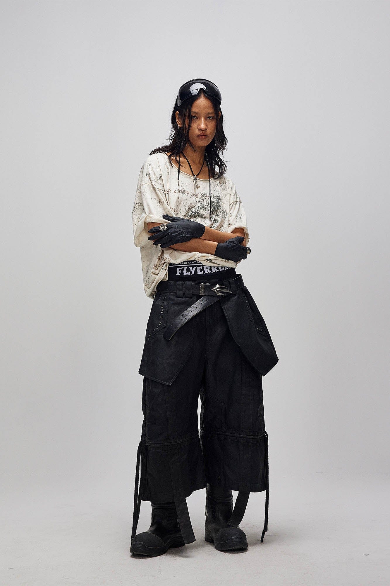FLYERRER Grunge Brush-Stained Raw Hem T-Shirt