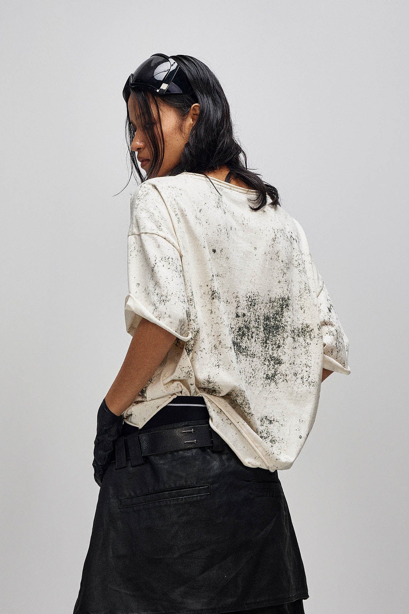 FLYERRER Grunge Brush-Stained Raw Hem T-Shirt