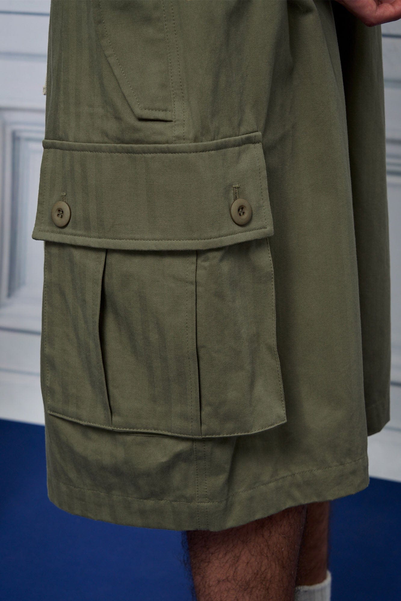 UNLIMITED MOTE Multi-Pocket Drawstring Cargo Shorts