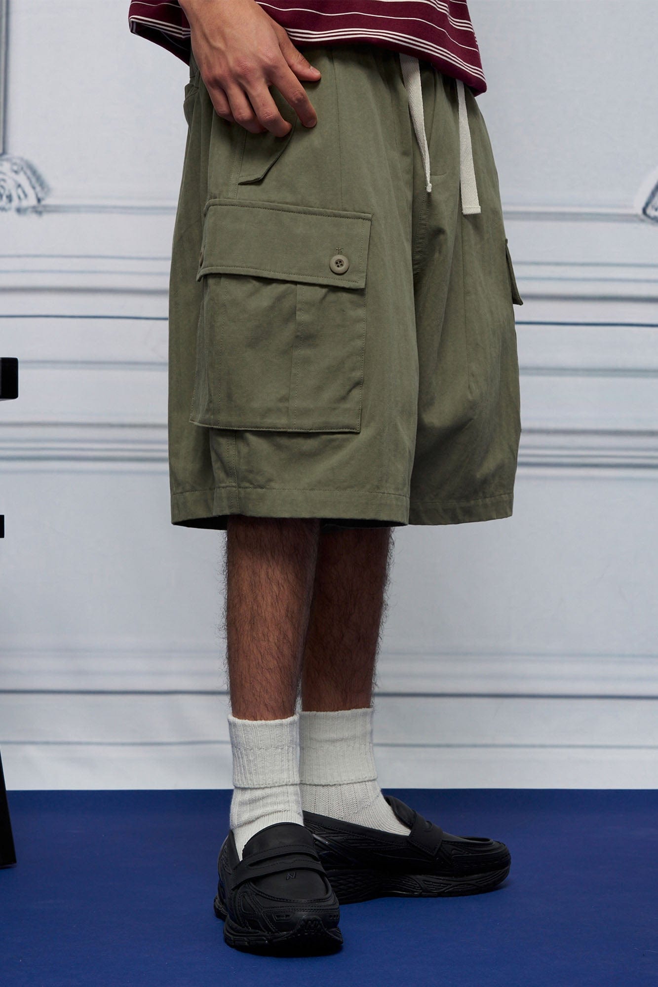 UNLIMITED MOTE Multi-Pocket Drawstring Cargo Shorts
