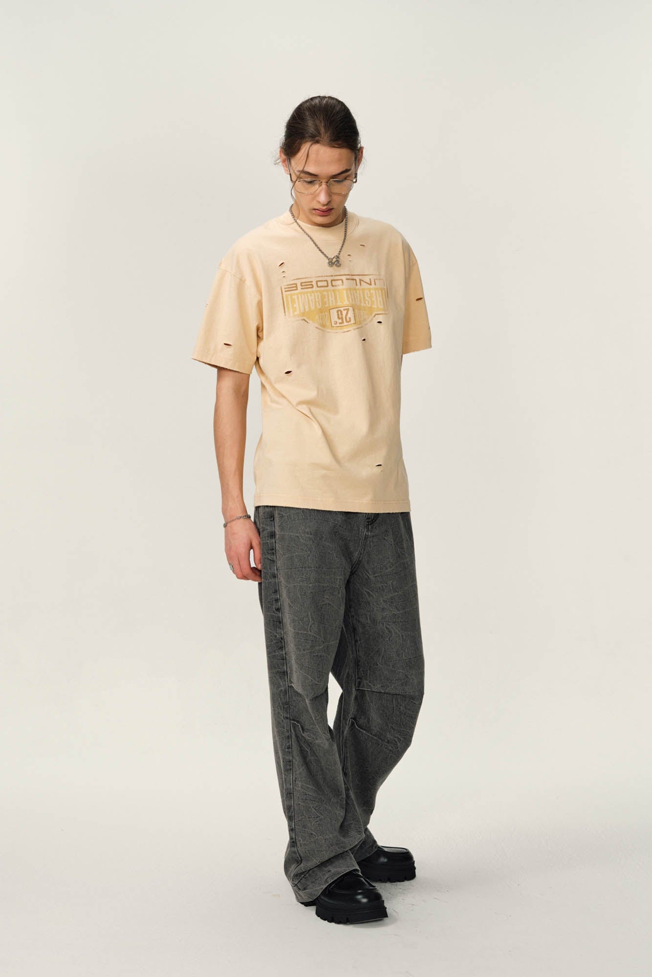 OVDY Retro Distressed Graphic T-Shirt