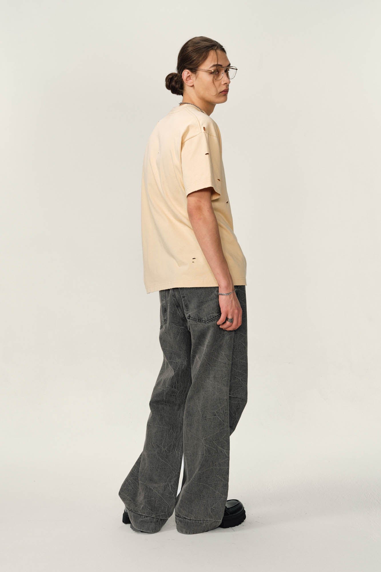 OVDY Retro Distressed Graphic T-Shirt