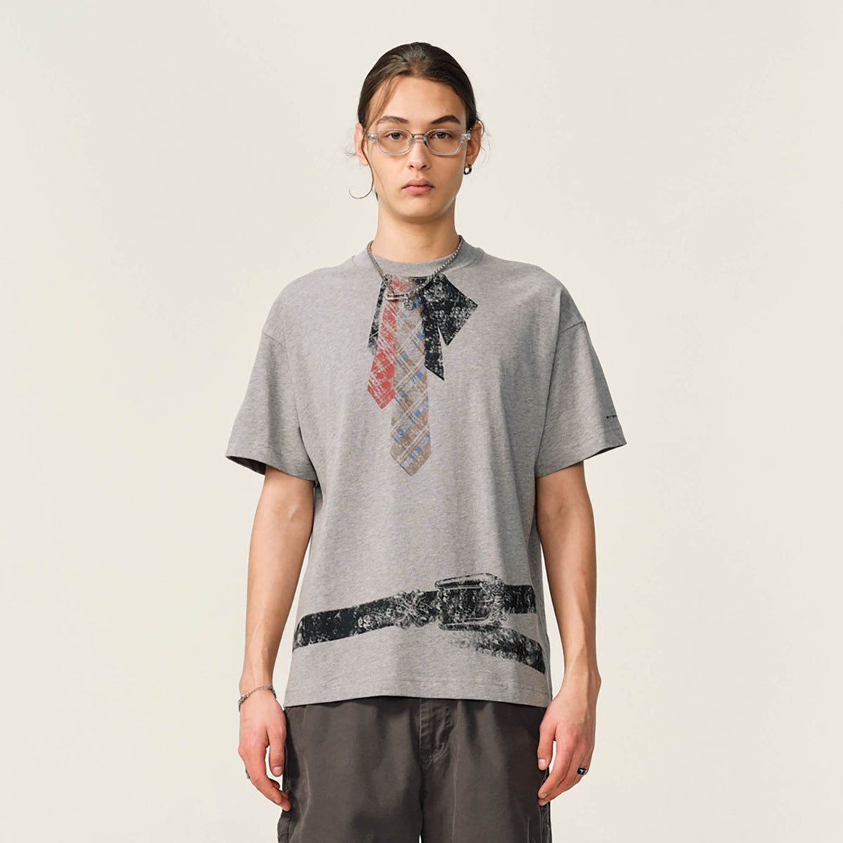 OVDY Tie-Belt Graphic T-Shirt