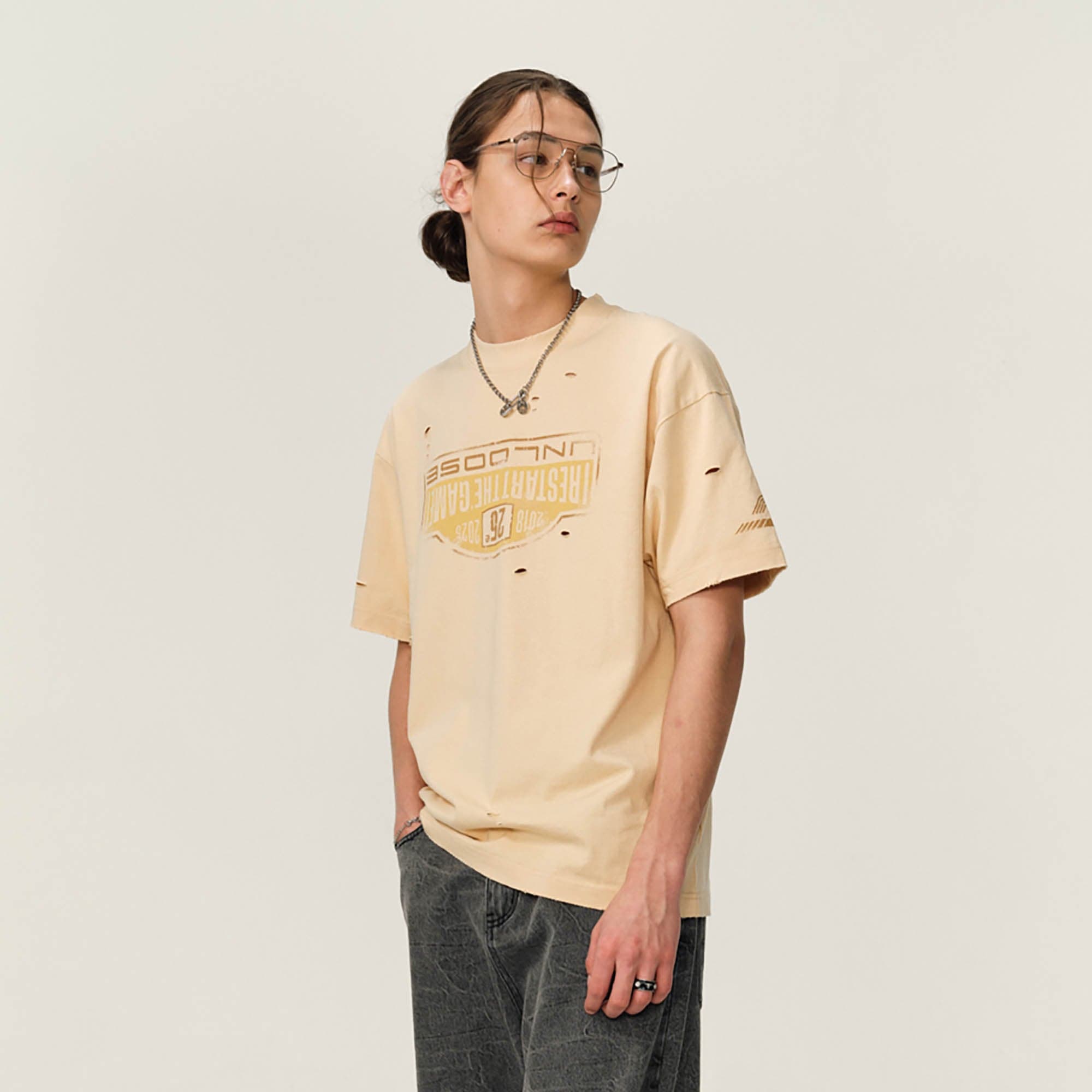 OVDY Retro Distressed Graphic T-Shirt