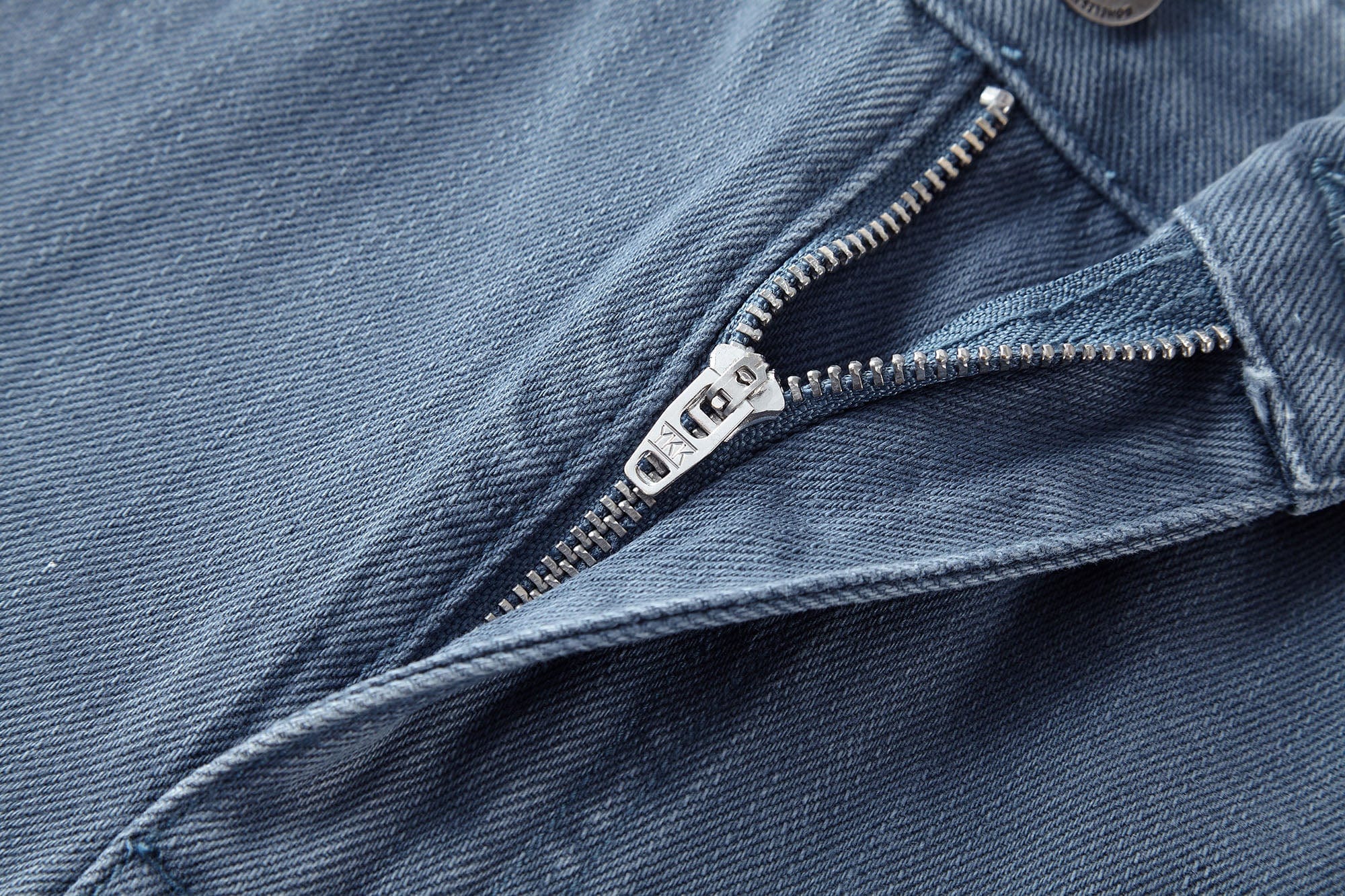 BONELESS Washed Sprinkle Rivet Denim Shorts