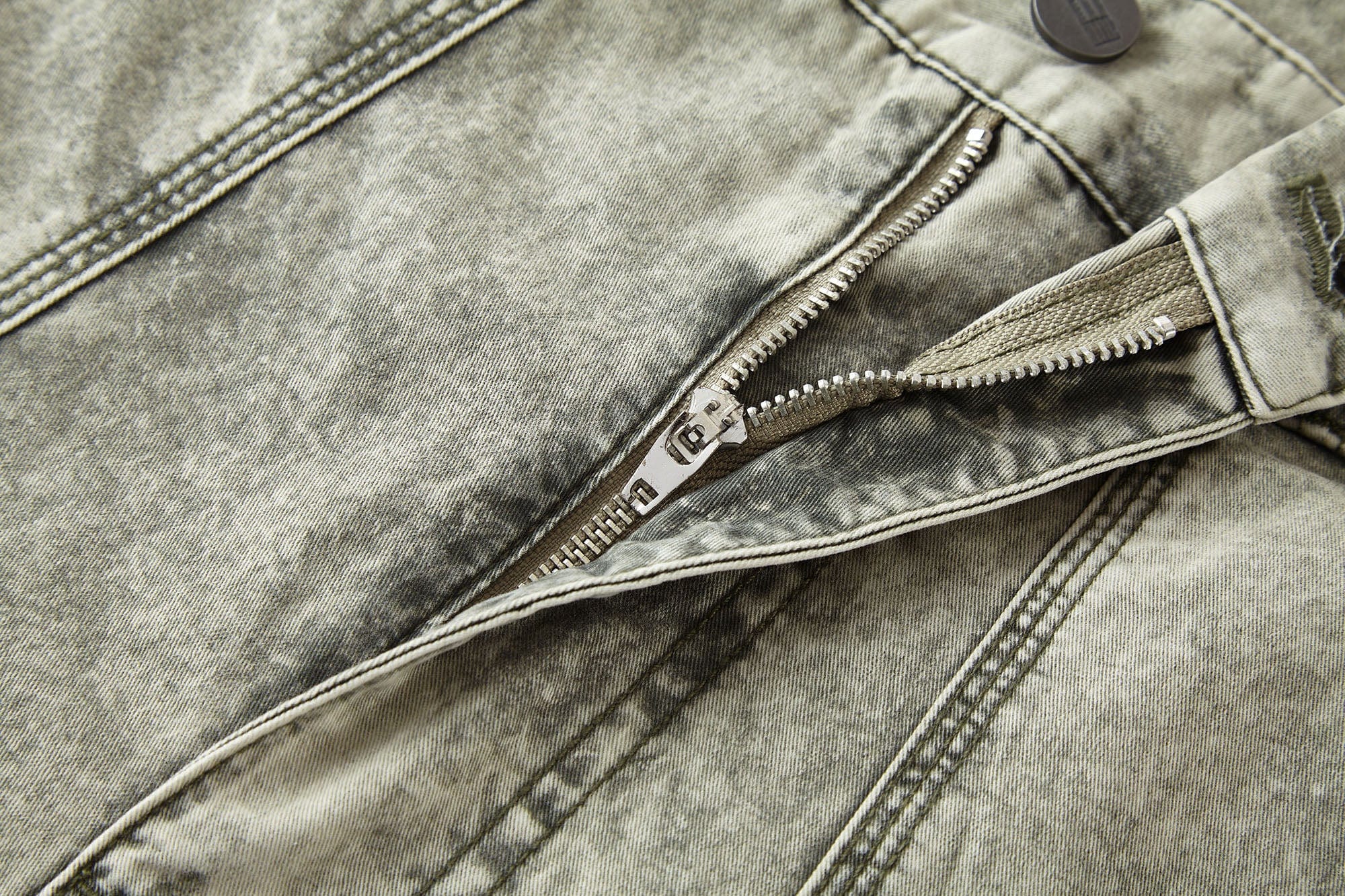 BONELESS Multi-Pocket Washed Spliced Shorts