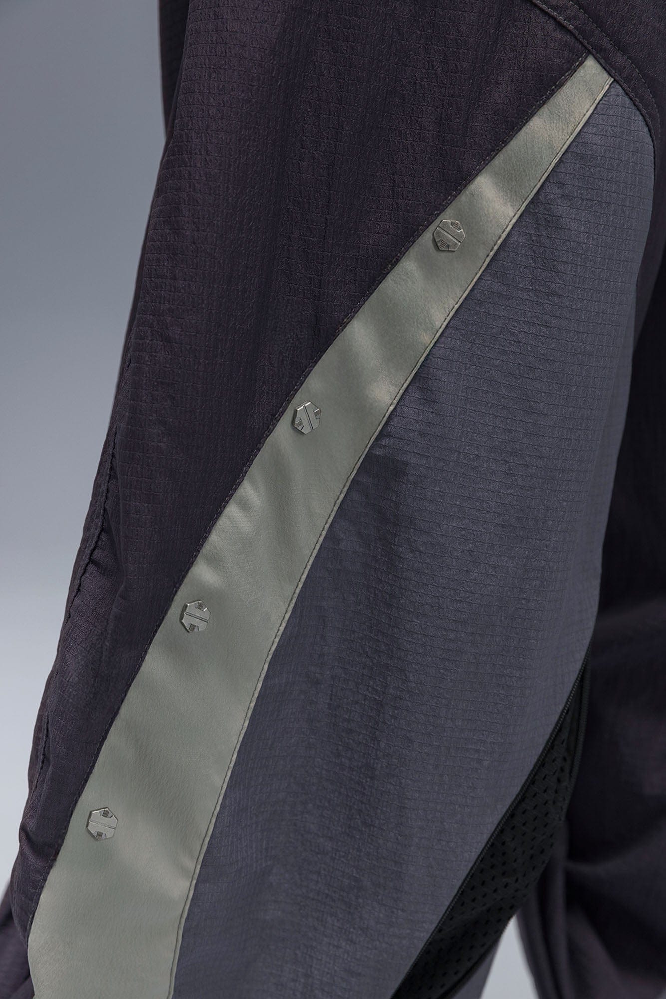 XIPHEVIL Deconstructed Contrast Panel Utility Curved Pants