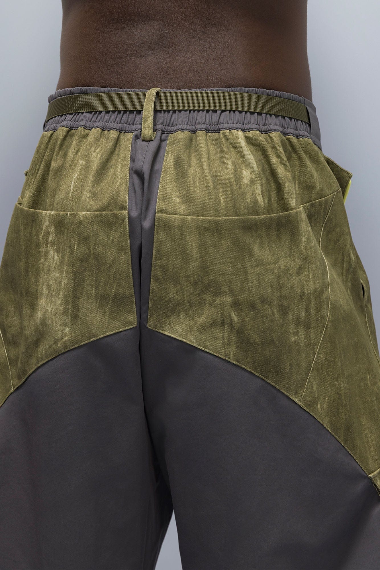 XIPHEVIL Washed Contrast Panel Pocket Utility Shorts Green