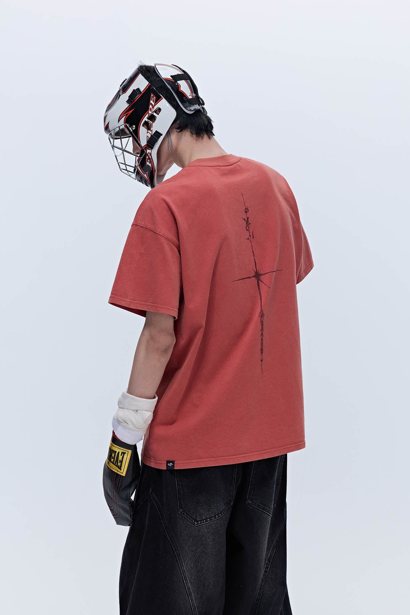SAVAGEGROWTHWORLD Washed Dual Serpent Scepter Graphic T-Shirt