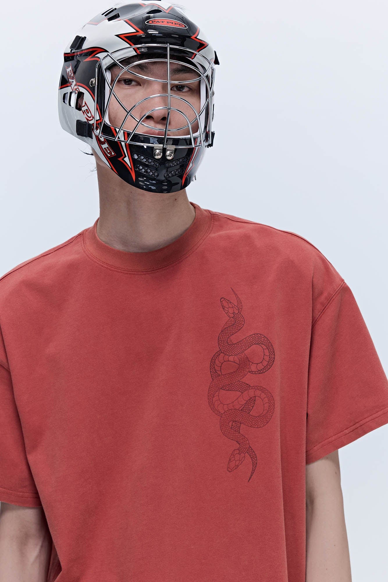 SAVAGEGROWTHWORLD Washed Dual Serpent Scepter Graphic T-Shirt