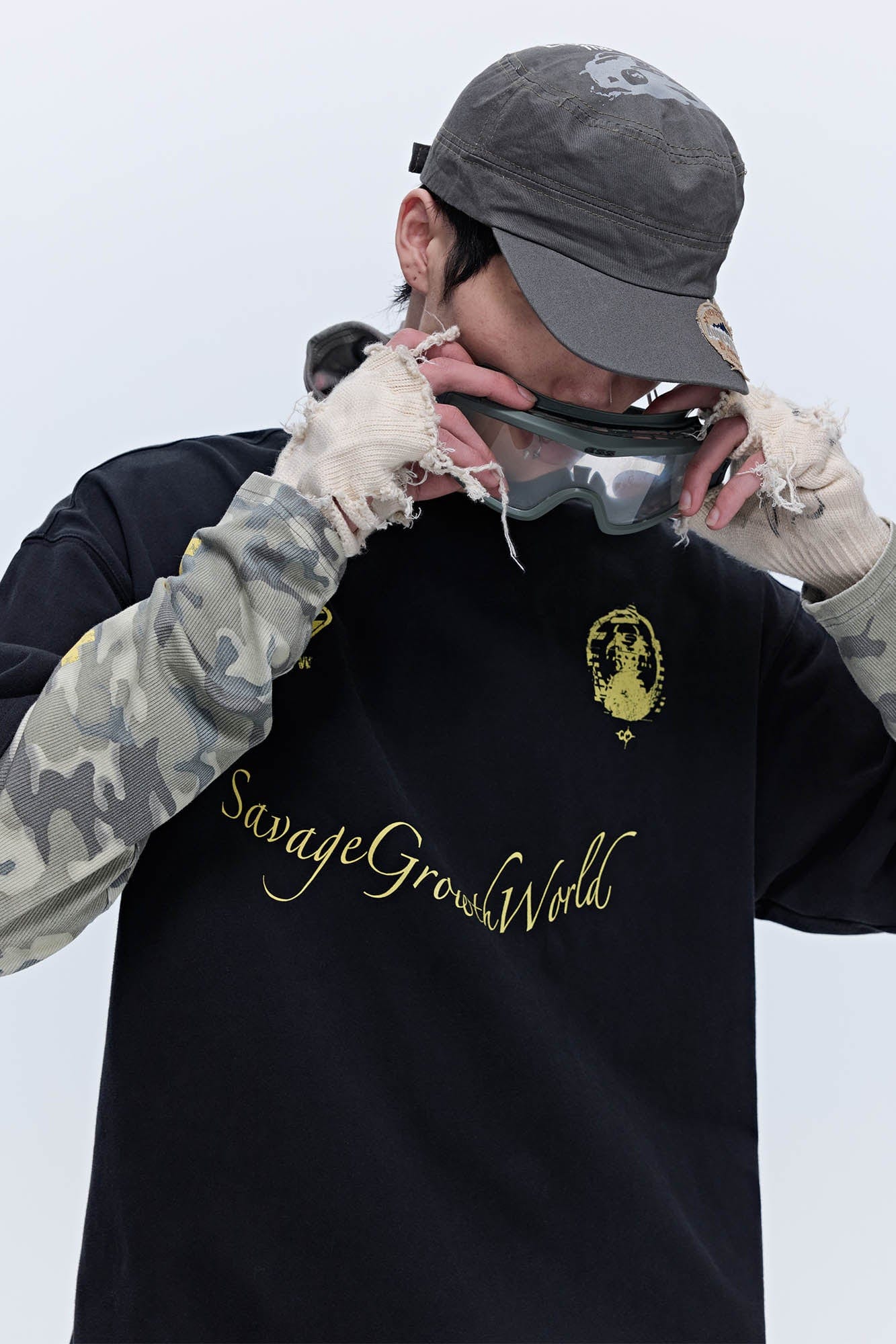 SAVAGEGROWTHWORLD No.5 Camo-Sleeve Layered Long-Sleeve T-Shirt