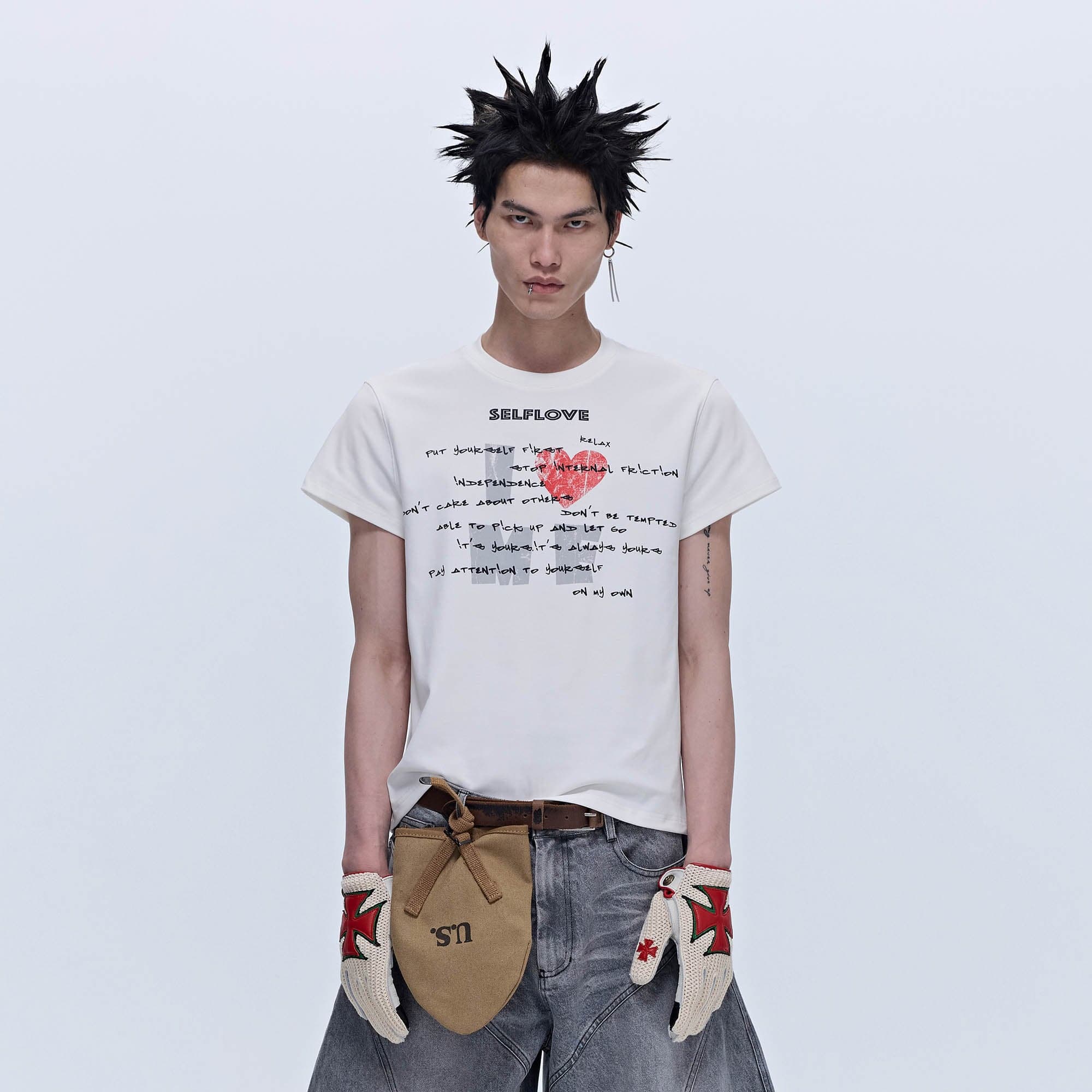 SAVAGEGROWTHWORLD Self-Love Statement Graphic T-Shirt