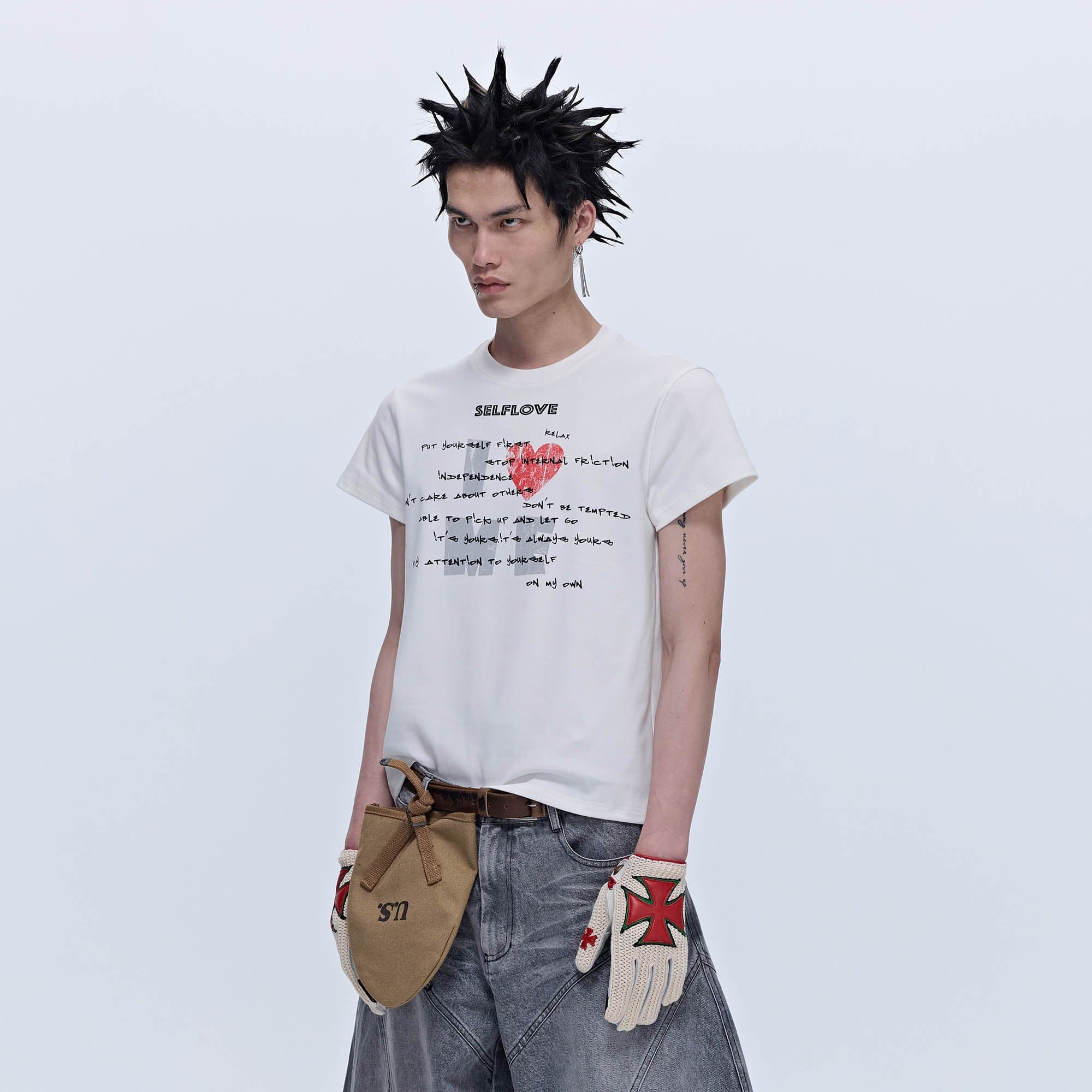 SAVAGEGROWTHWORLD Self-Love Statement Graphic T-Shirt