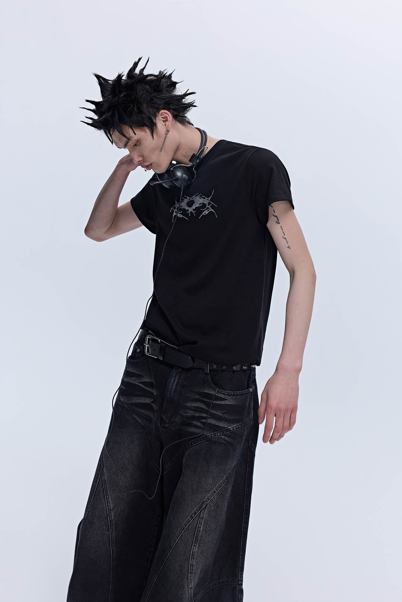 SAVAGEGROWTHWORLD Diamond Thorned Wings T-Shirt