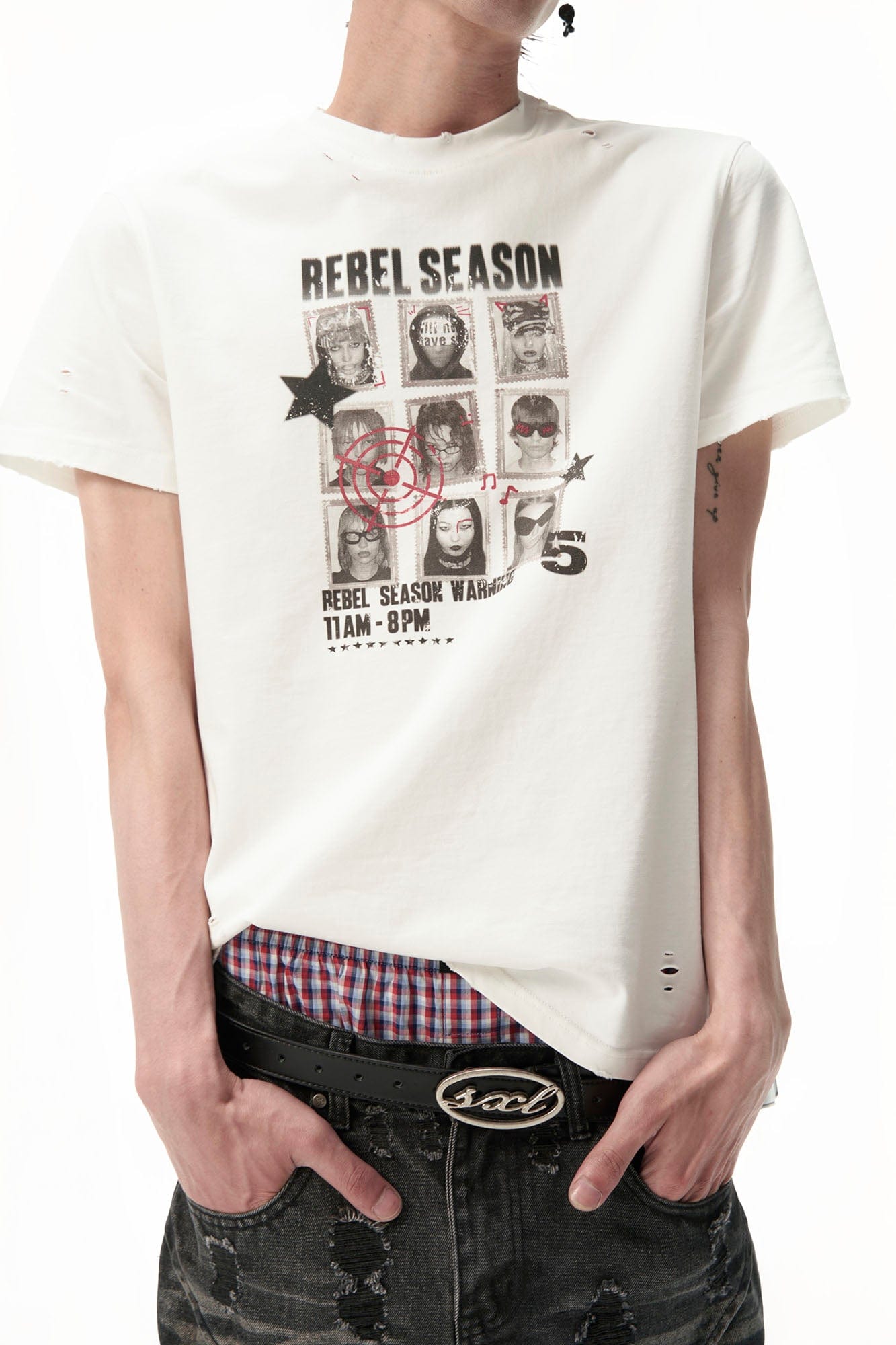SAVAGEGROWTHWORLD Nine Grid Portraits Graphic T-Shirt