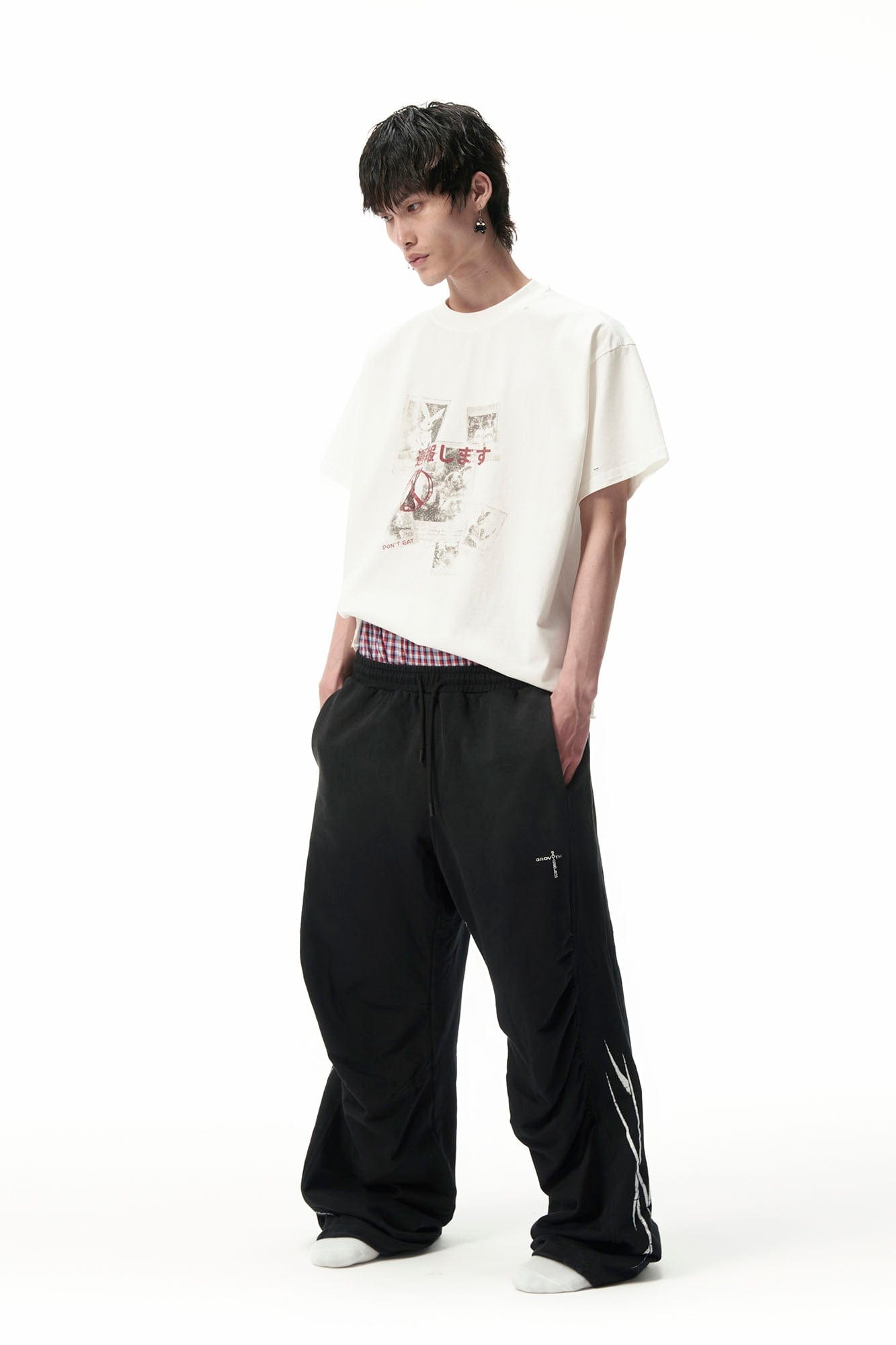 SAVAGEGROWTHWORLD Grunge Rabbit Graphic Distressed T-Shirt
