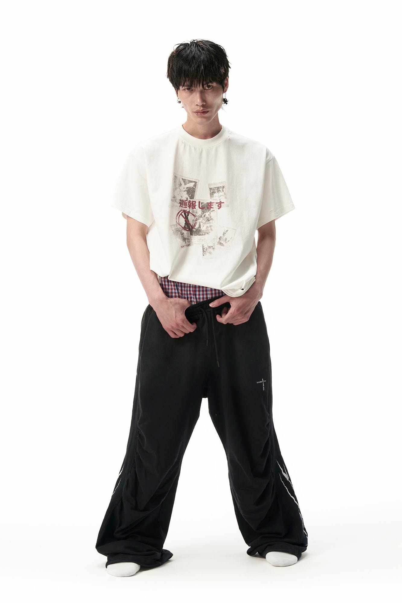 SAVAGEGROWTHWORLD Grunge Rabbit Graphic Distressed T-Shirt