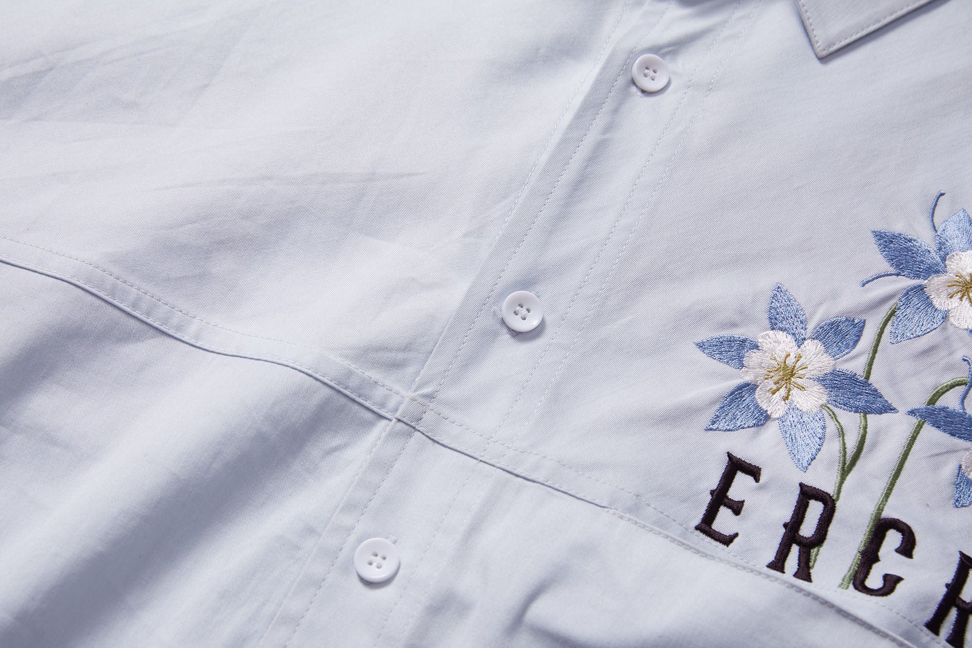 ERROR CODE ROBOT Botanical Embroidered Logo Shirt