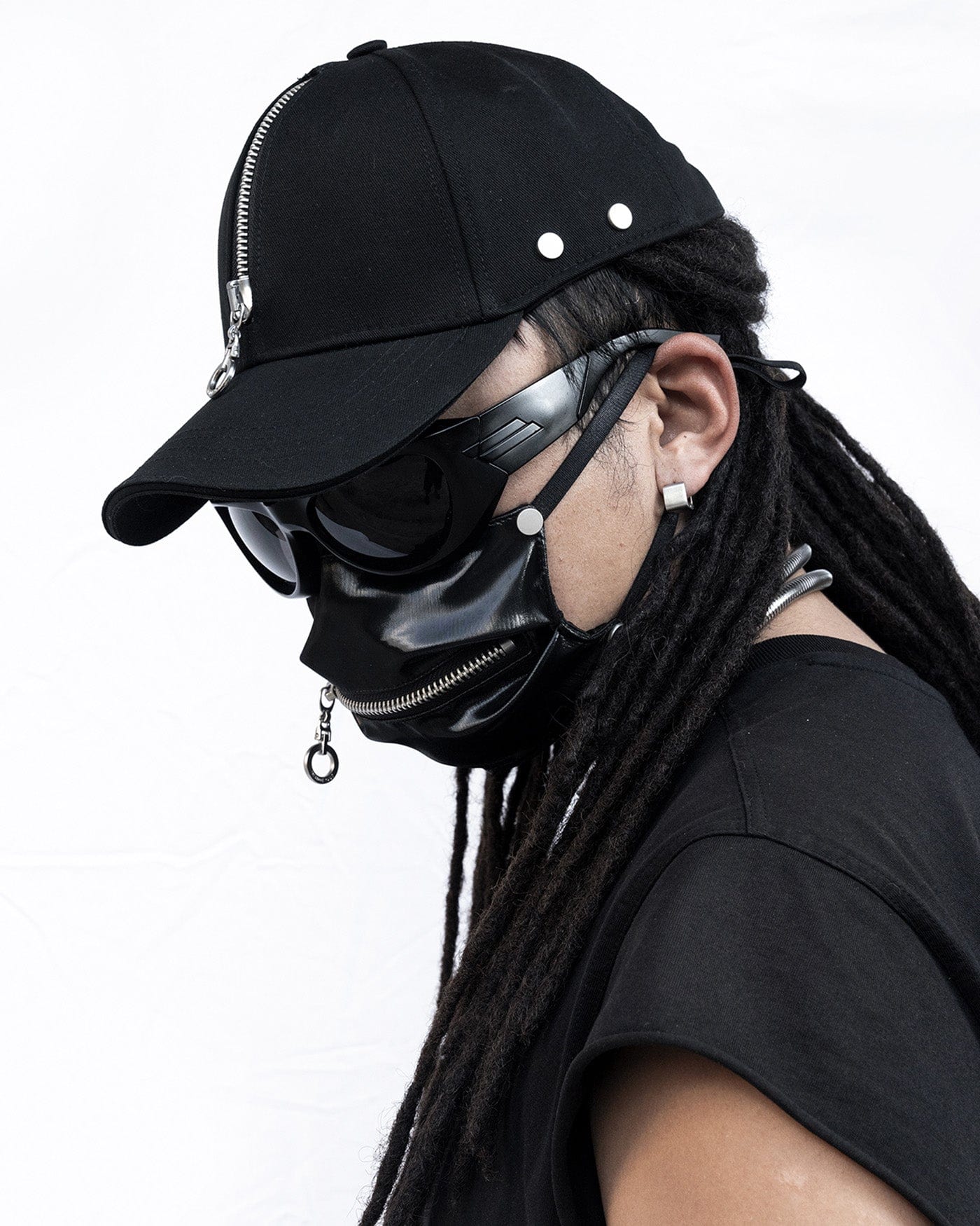 INSIDE OUT Zip Rivet Cap
