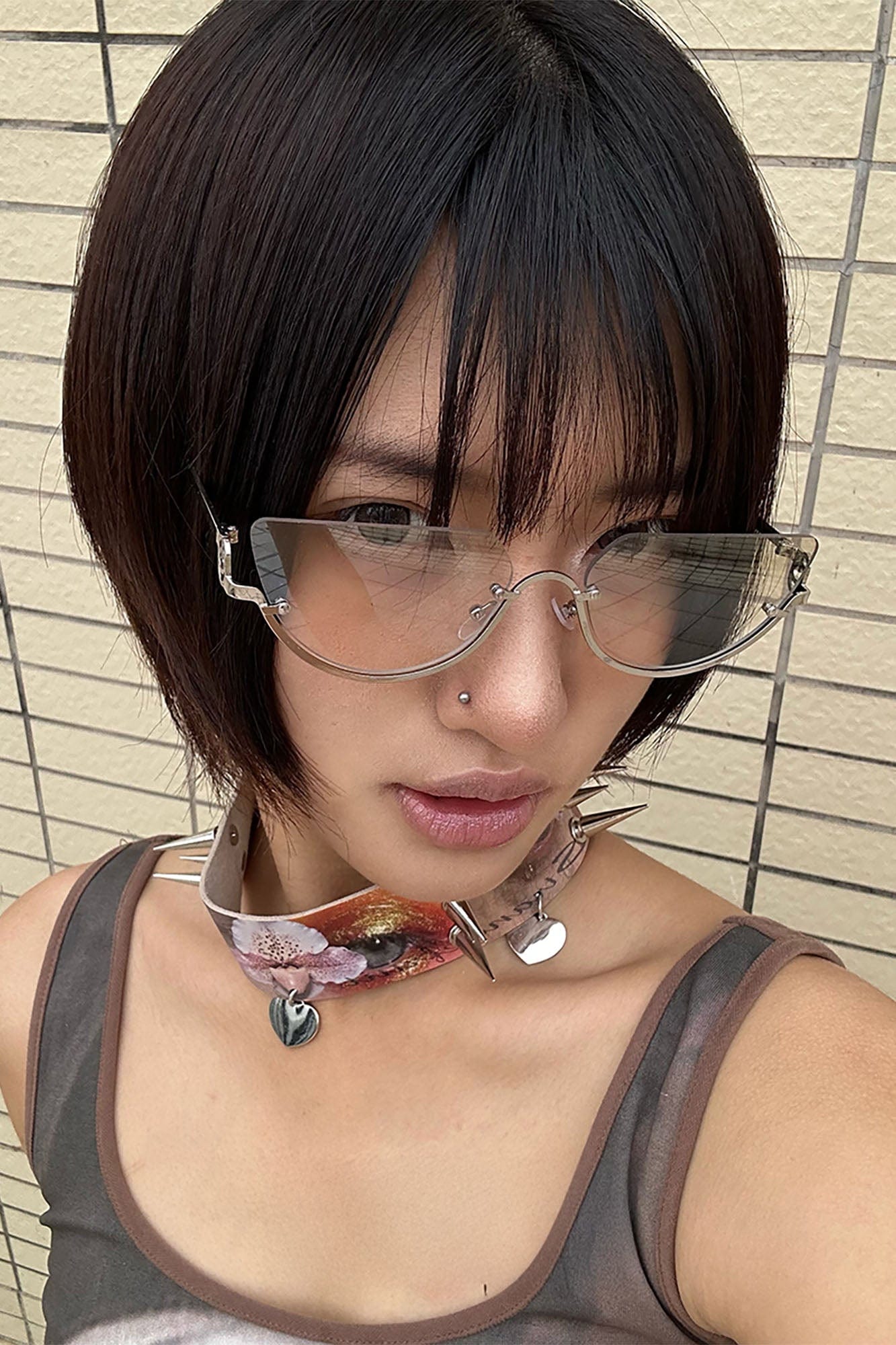 DAMAGE ASIA Semi-Oval Half-Rim Curved Frame Glasses
