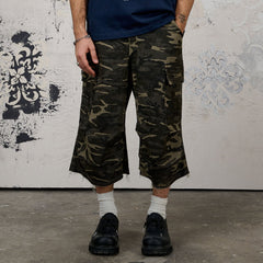 DONSMOKE Camo Multi-Pocket Raw-Edge Curved Shorts
