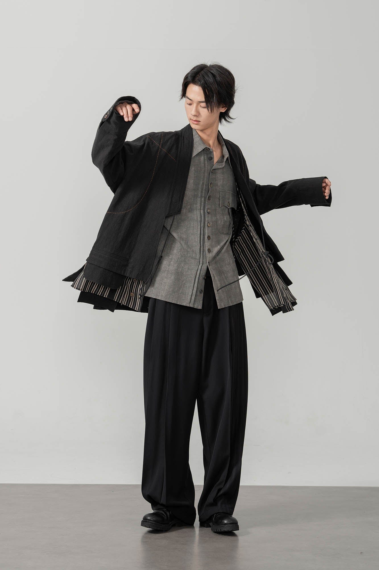 MOITIEDEPETALE Striped Layered Stitched Daoist Robe