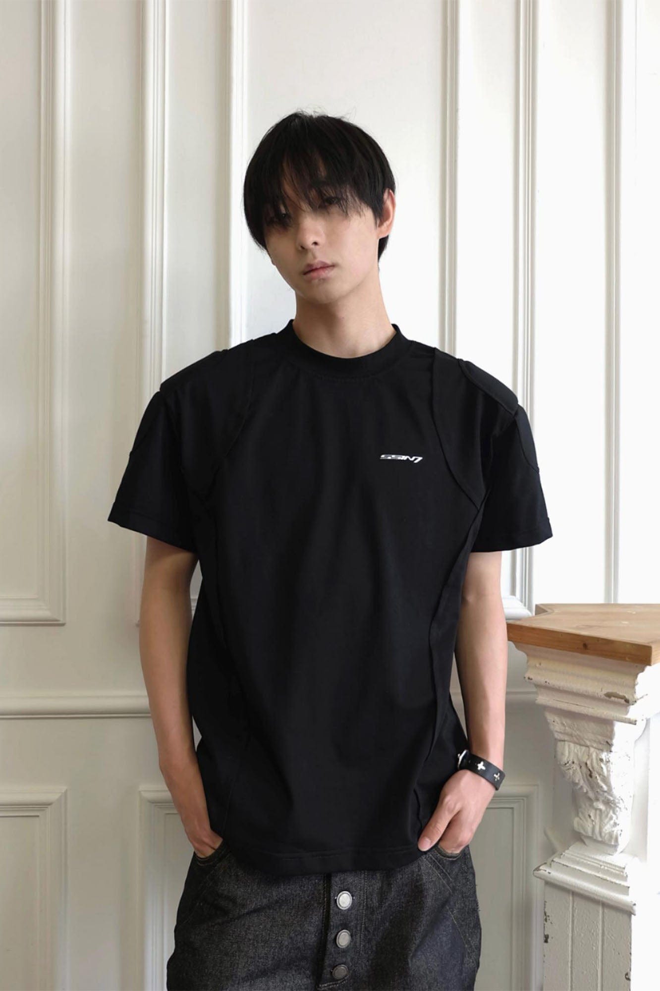 SSIN7 Spliced Padded Shoulder Mock T-Shirt