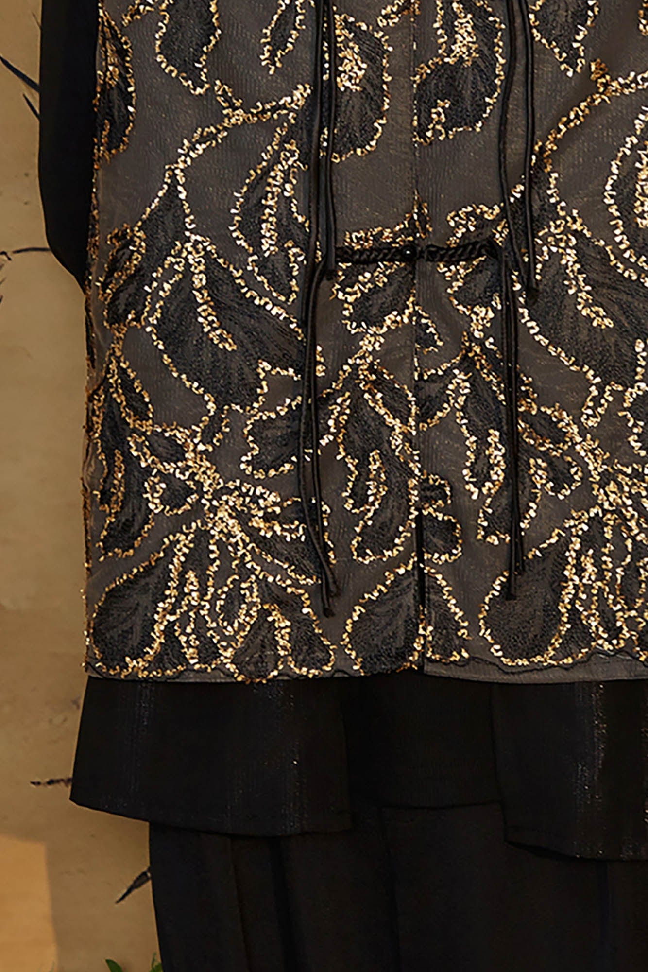 JIECHI Embroidered Metallic Jacquard Frog Button Shirt