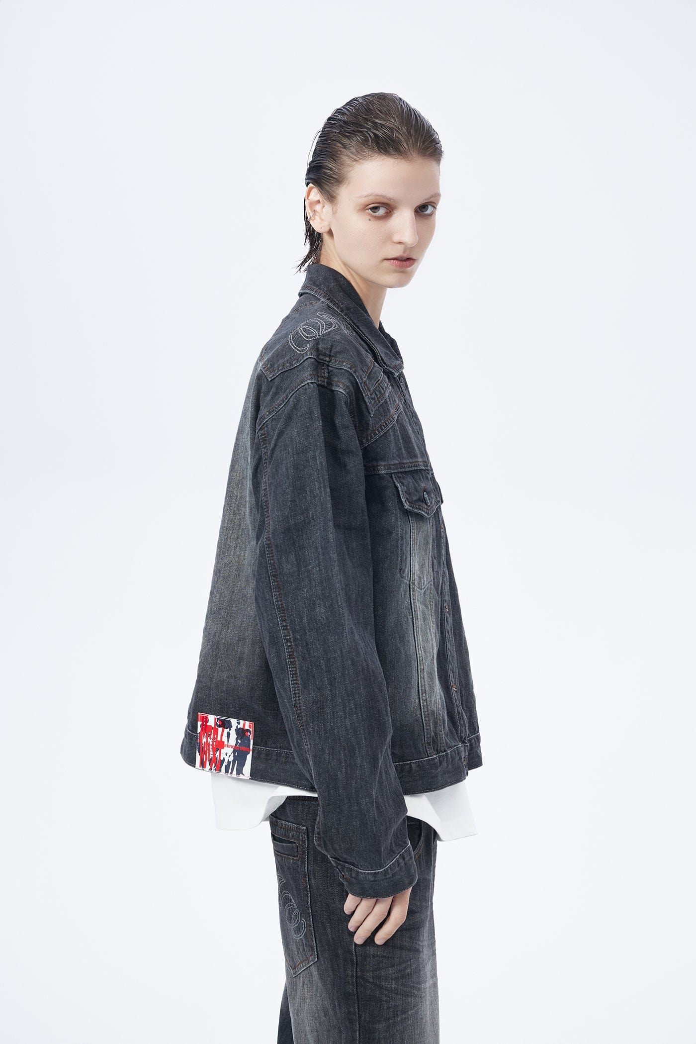 ARTIFICIAL WORLD Deconstructed Faded Denim Jacket