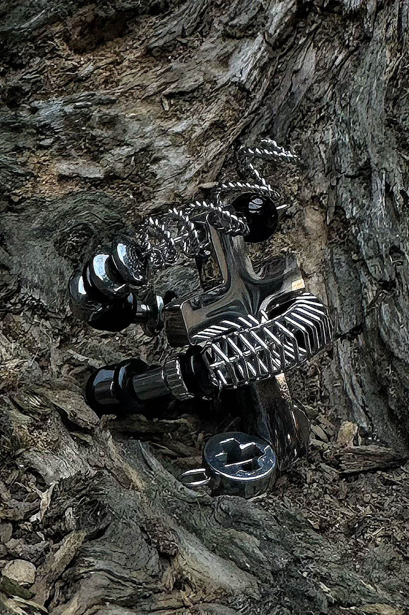ILLUSORY Neo Era Cross Ring