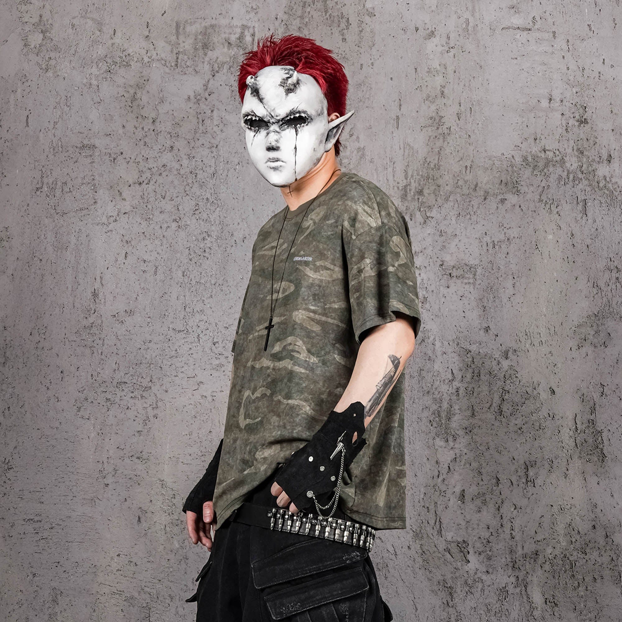 UNDERWATER Distressed Camo Oversized T-Shirt