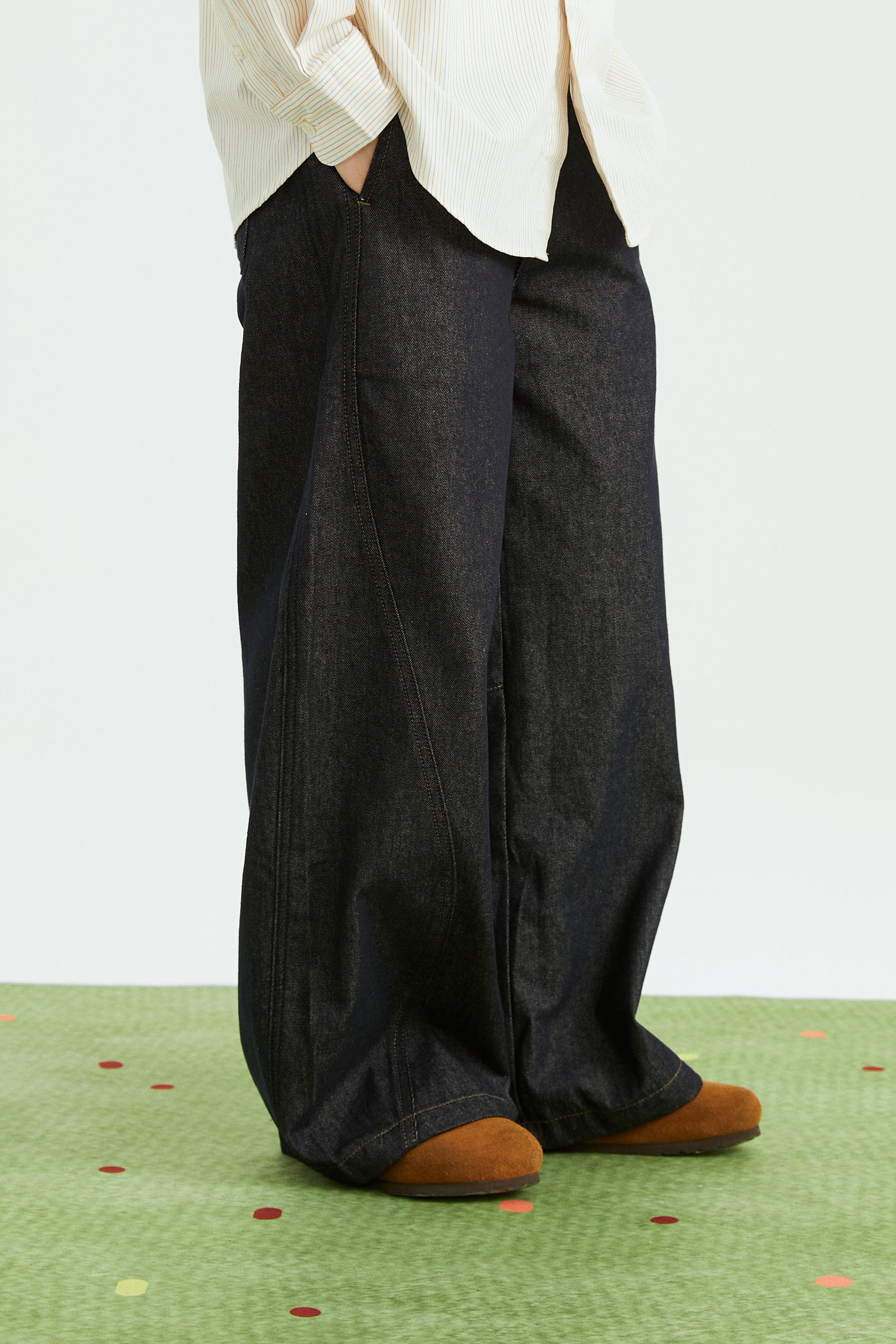 ONADAILYBASIS Essential Curved Paneled Raw Jeans