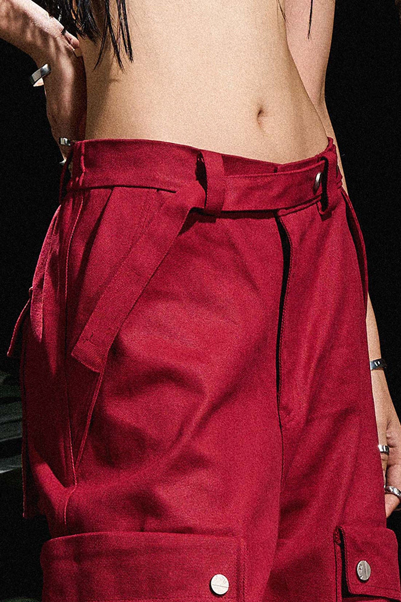 RELABEL Multi-Pocket Oversized Workwear Cargo Pants Red