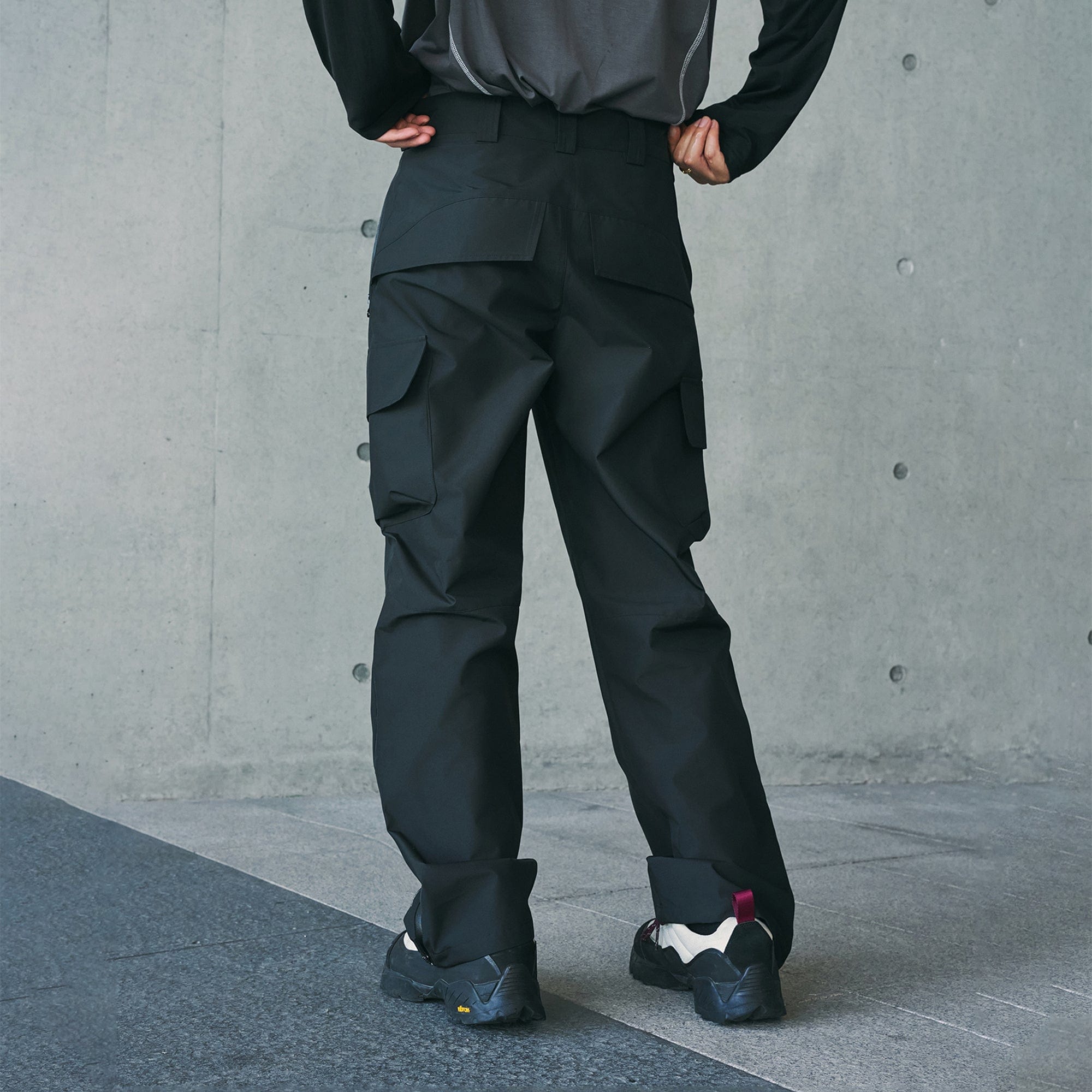 ENSHADOWER Waterproof Pleated Spliced Multi-pocket Pants