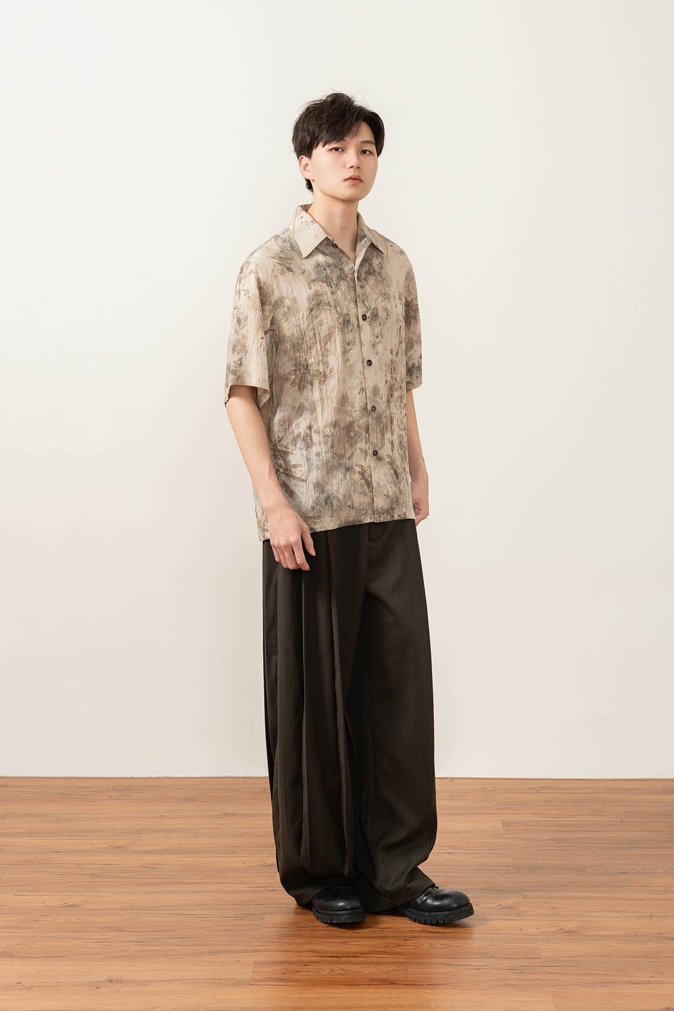 MOITIEDEPETALE Wrinkled Tie-Dyed Botanical Half Shirt