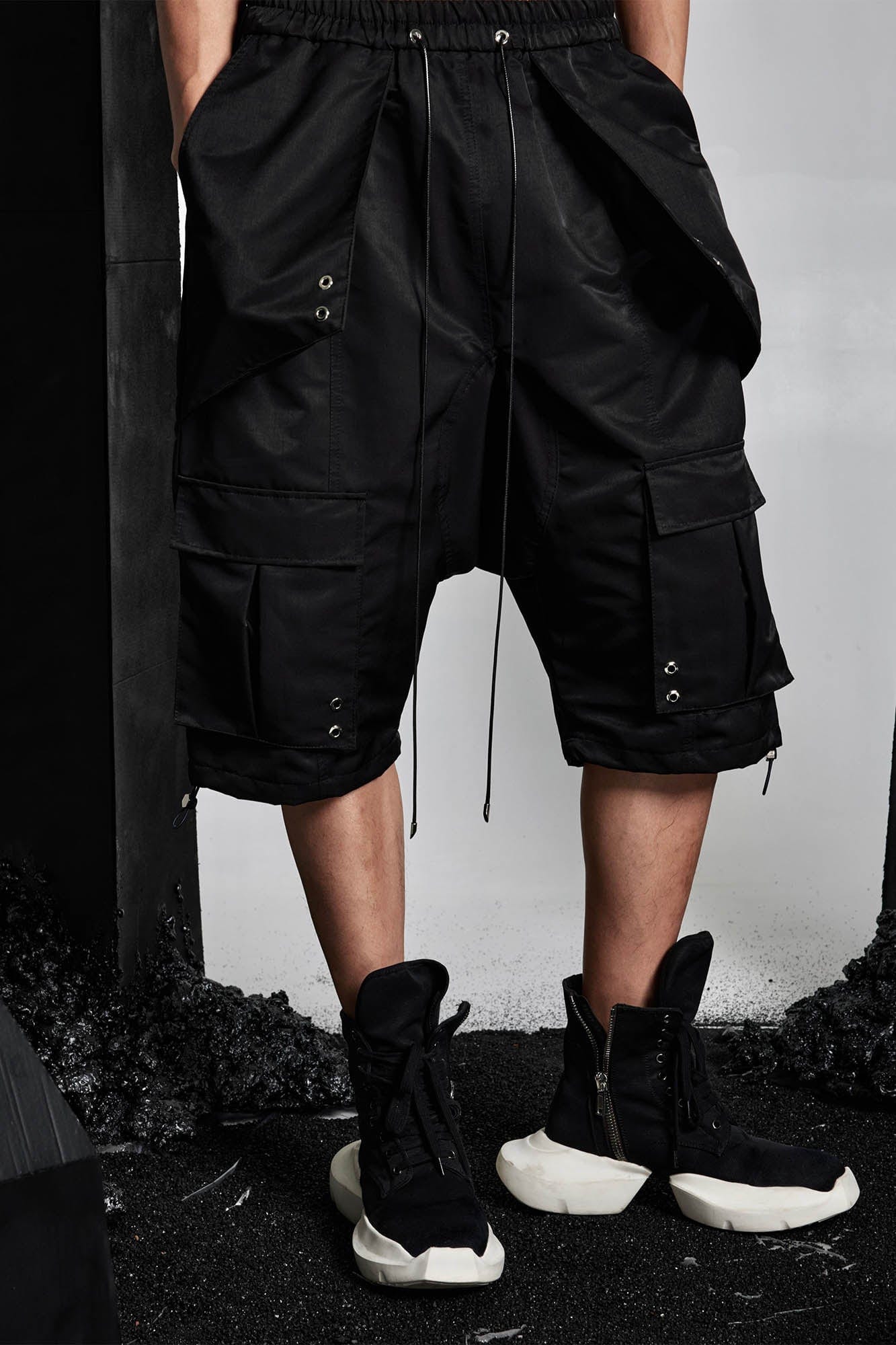 SSIN7 Multi-Pocket Satin Drawstring Shorts