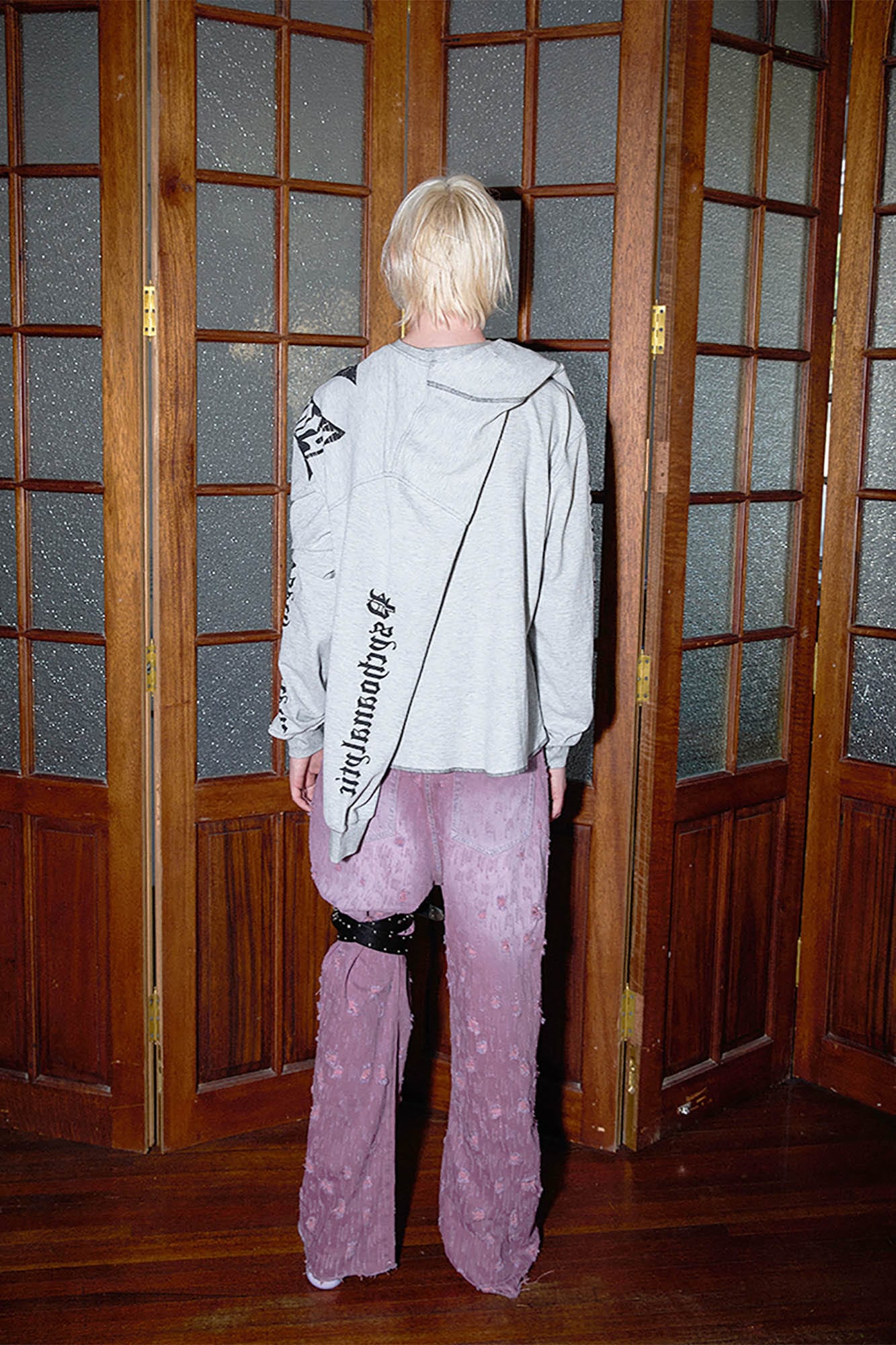 RICHILL Distressed Scratch Straight-Leg Jeans