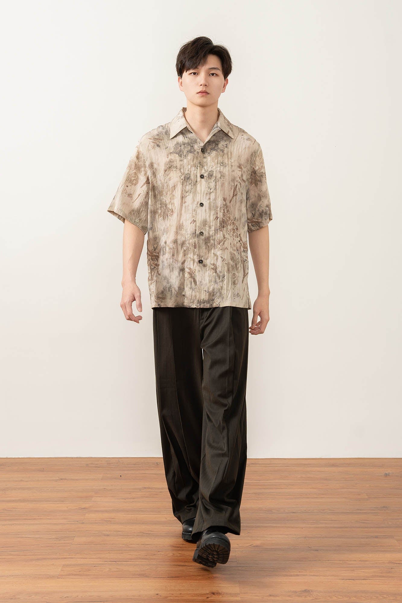 MOITIEDEPETALE Wrinkled Tie-Dyed Botanical Half Shirt