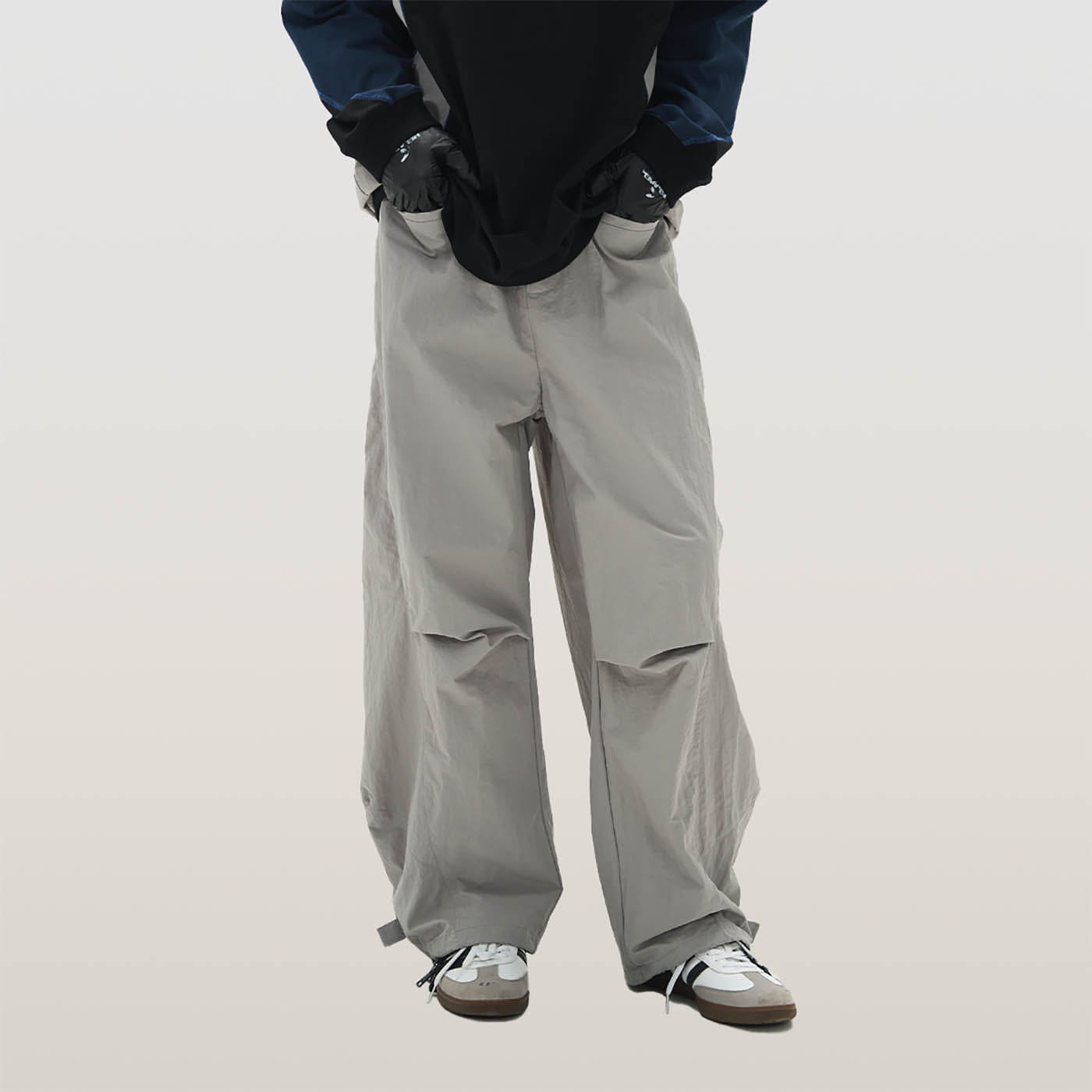 RELABEL Pleated Spliced Parachute Pants
