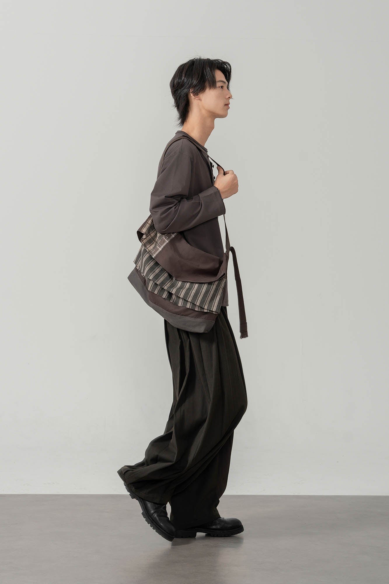 MOITIEDEPETALE Layered Asymmetrical Henley Long-Sleeve Tee