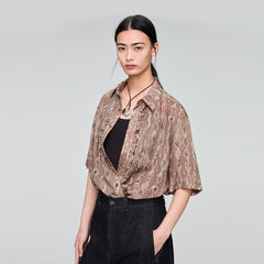 OPICLOTH Retro Woodgrain Full-Print Ruffle Half Shirt