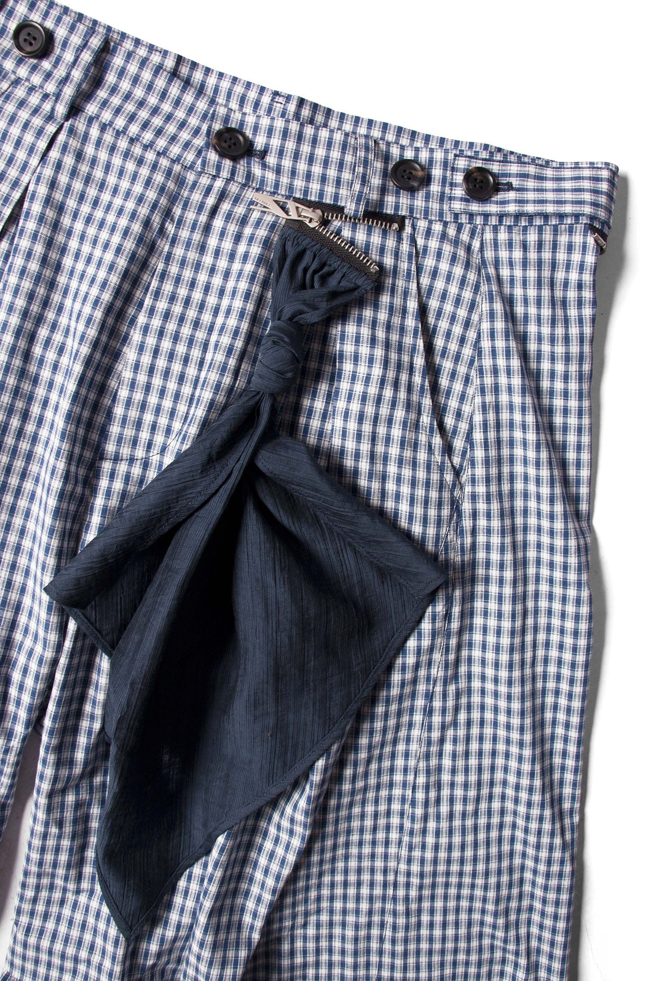 RELABEL Detachable Scarf Grid Pleated Pants