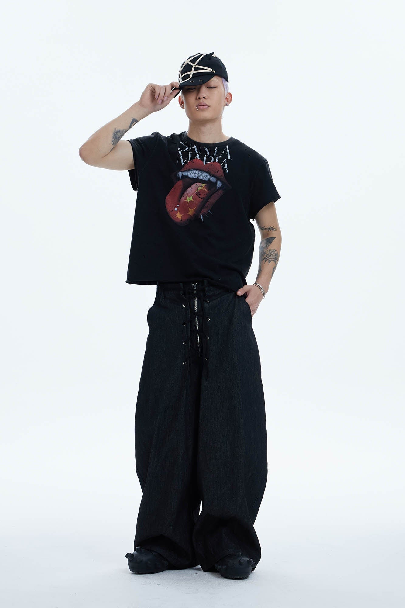 DND4DES Punk Fanged Lips Distressed Tee