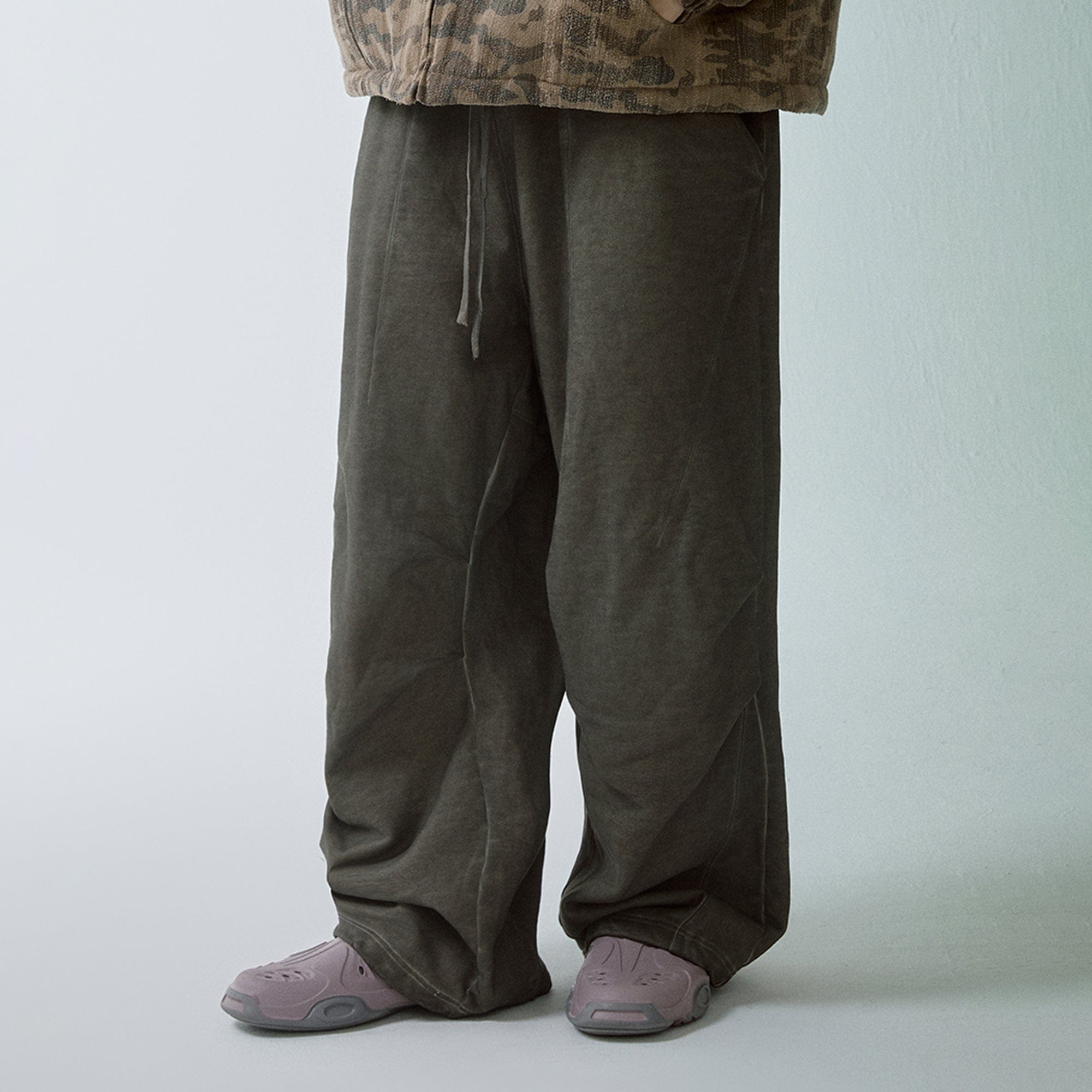 F2CE Retro Deconstructed Crinkled Pants