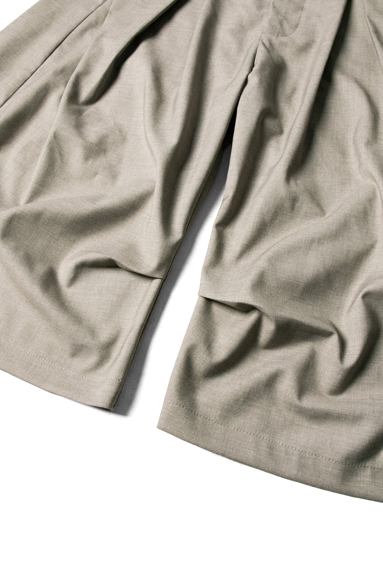 RELABEL Pleated Drape Wide-Leg Shorts