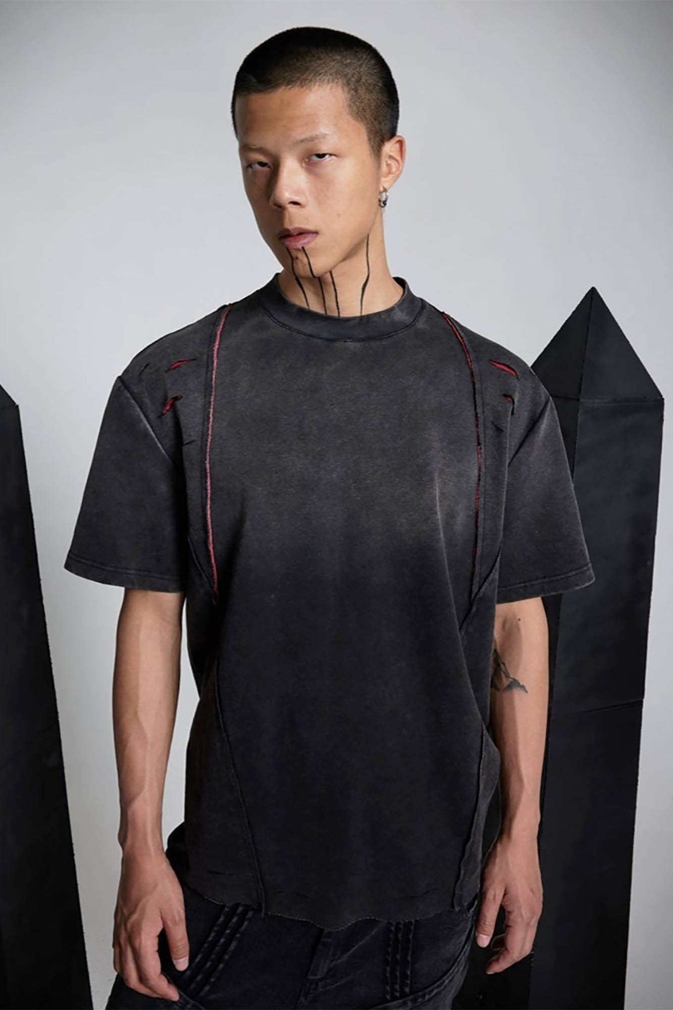SSIN7 Distressed Scar Spliced T-Shirt